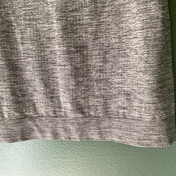 Altheta Seamless Heather Tank! / NWT!!  🥳 - Picture 6 of 10